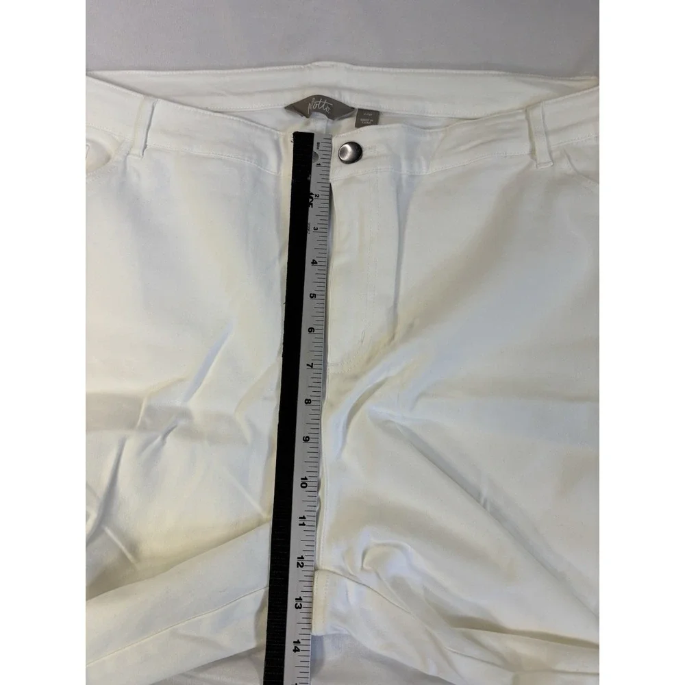 Motto Women's 22W White Soft Cropped Capri Pants Tie Hem Cottagecore Coastal